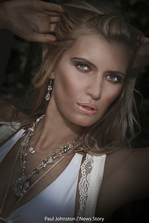 Model/Actress - Sonja Mlenar - Refined Elagance ! - Copyright Paul Johnston - Austin News Story - austinnewsstory.com